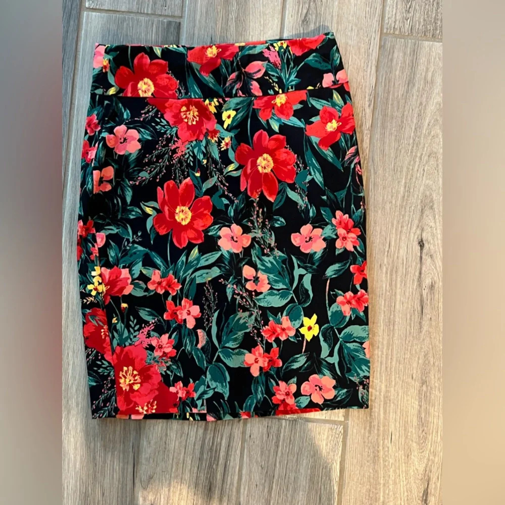 Maurices Floral Coastal Midi Skirt Medium